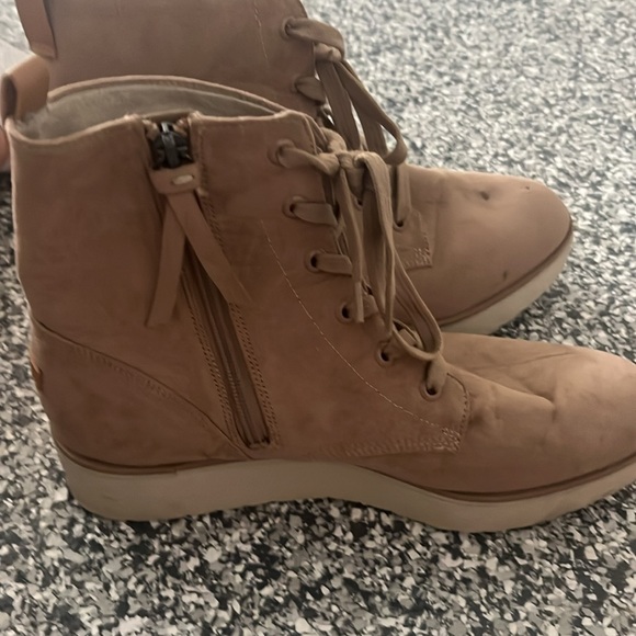 Dr Scholls zip up ankle boots - Picture 3 of 6